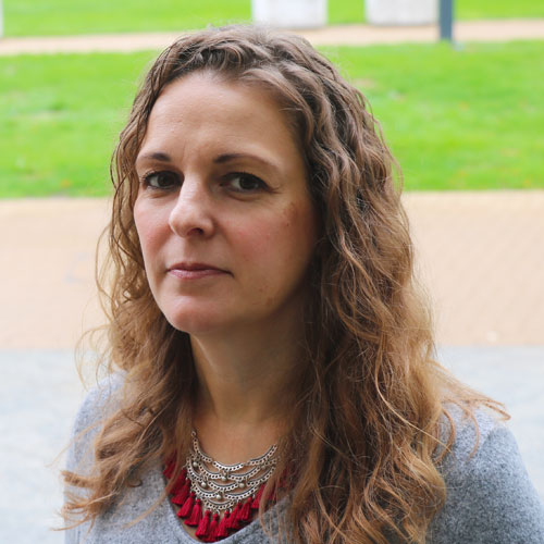 Portrait of Dr Sarah Johns