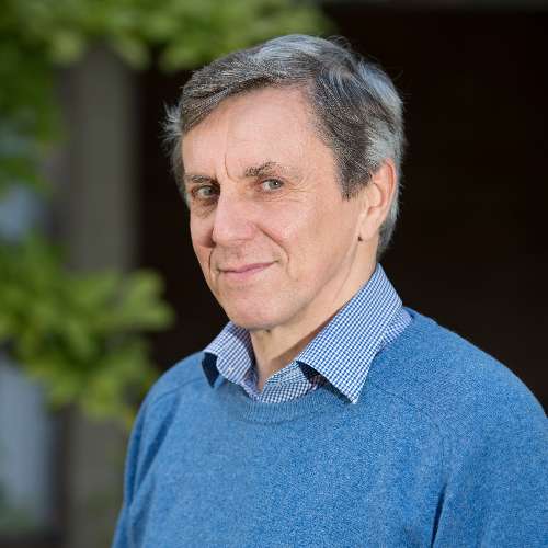Portrait of Professor Kenneth Fincham
