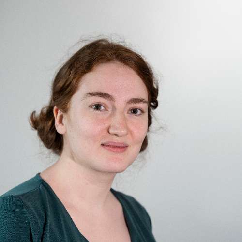Portrait of Dr Sara-Louise Cooper