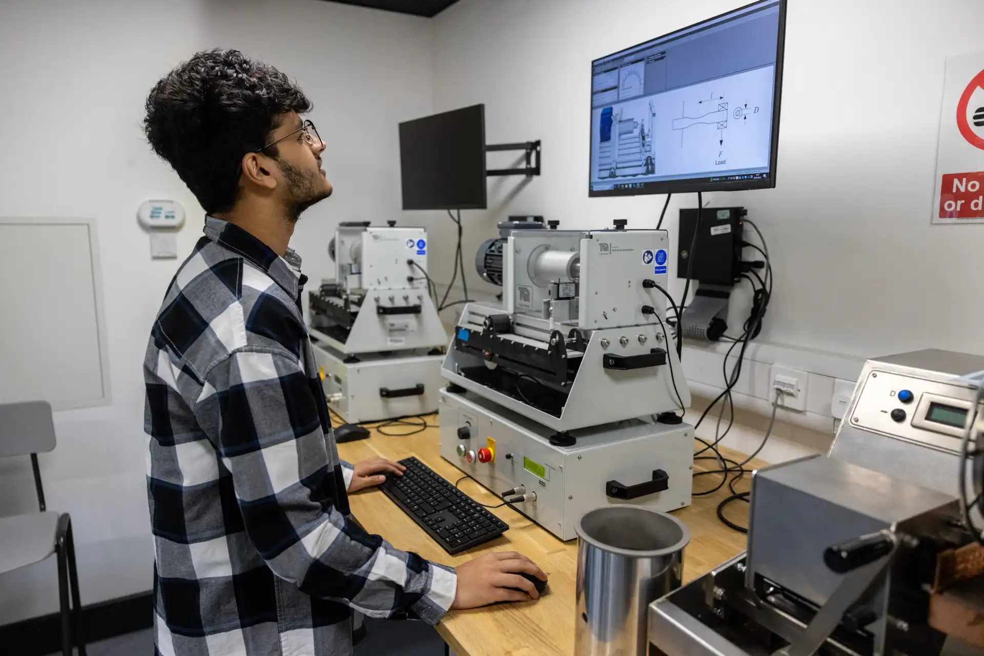 Electronic and Computer Engineering including a Foundation Year - BEng ...