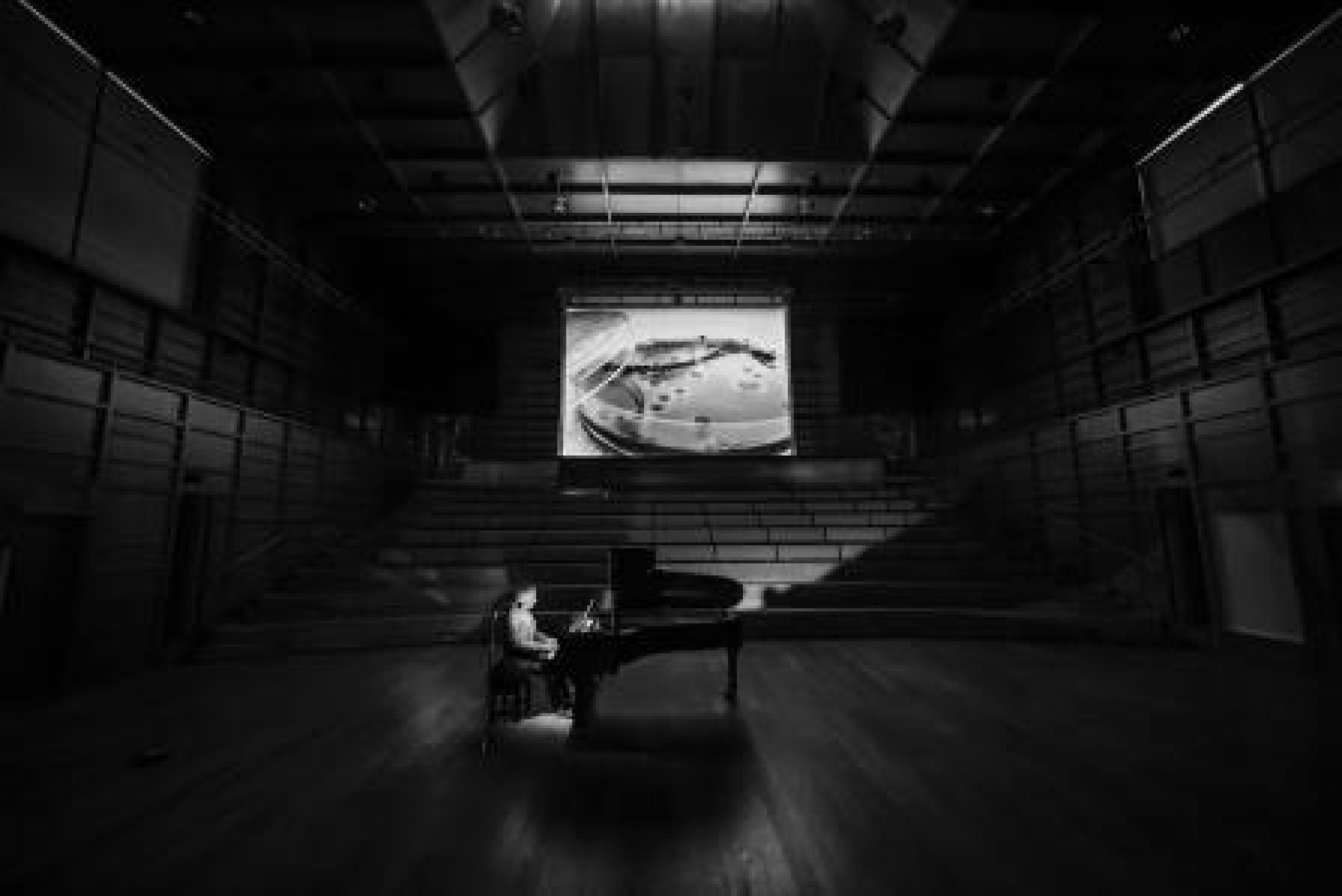 Pianist Dan Harding performing in Colyer-Fergusson Hall