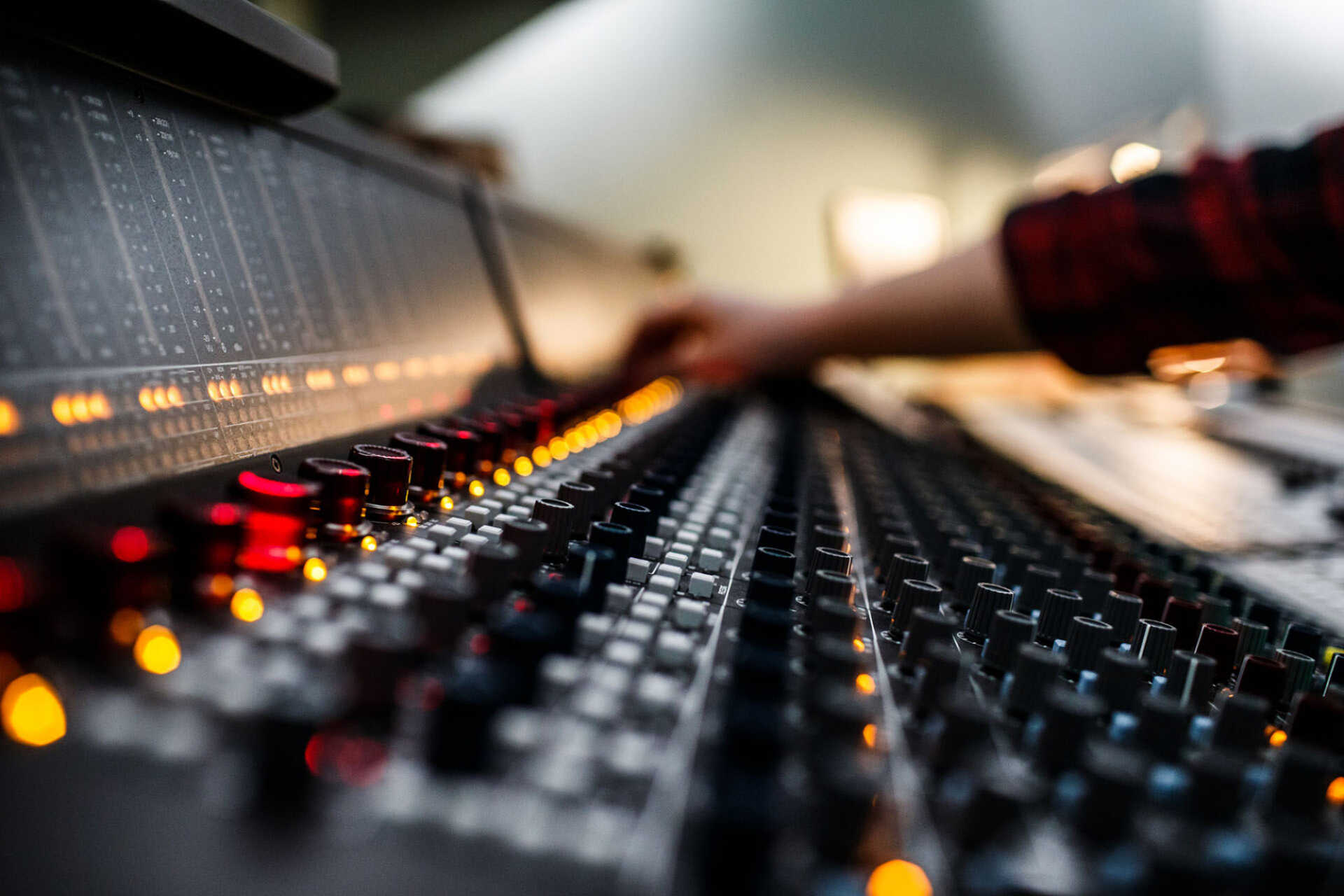 Music mixing desk