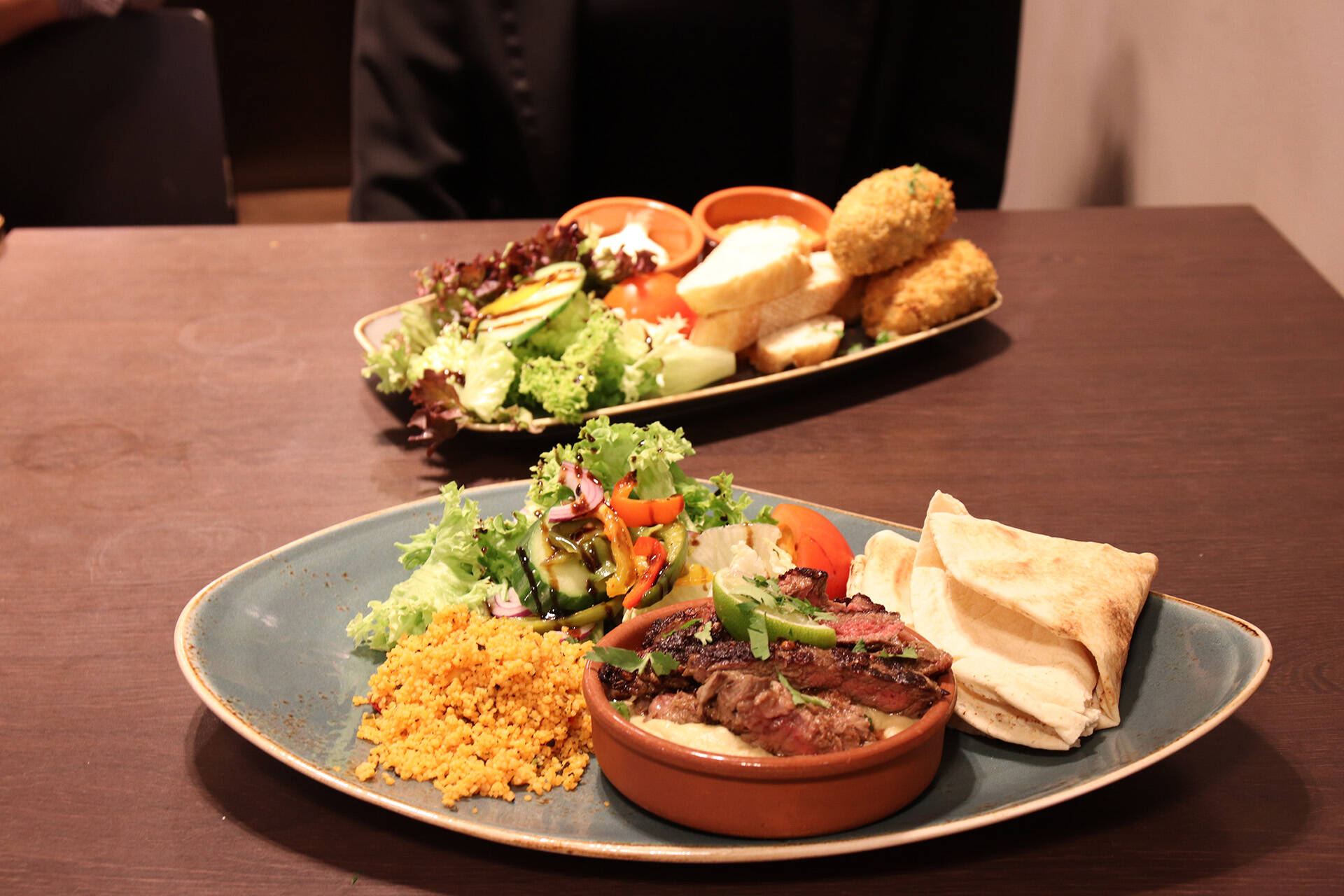 Hummus and Moroccan Steak from Dolche Vita