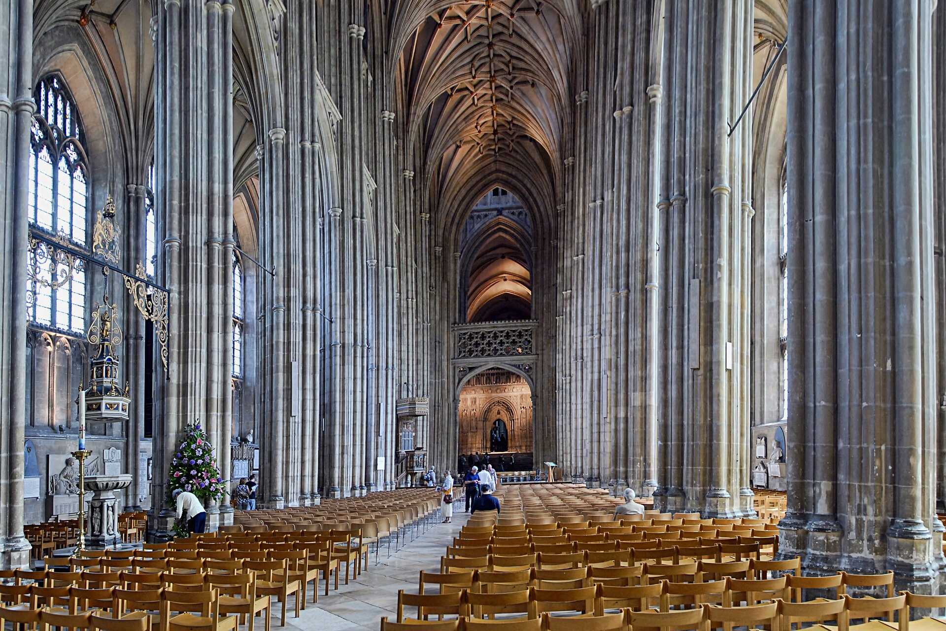 photo of inside Canterbury cathedral main sanctuary
