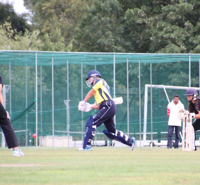 Bethany Clarke - Cricket