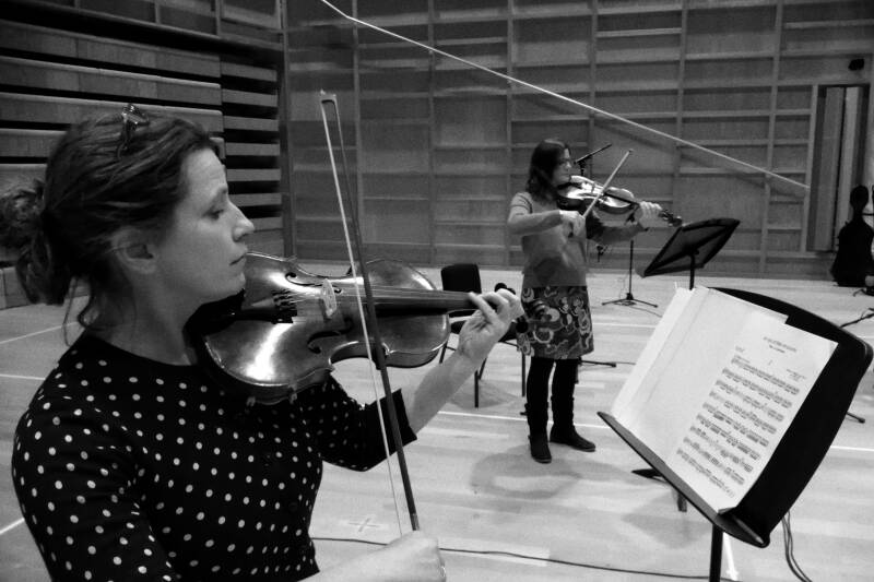 Jo Saul, Sara Thorpe