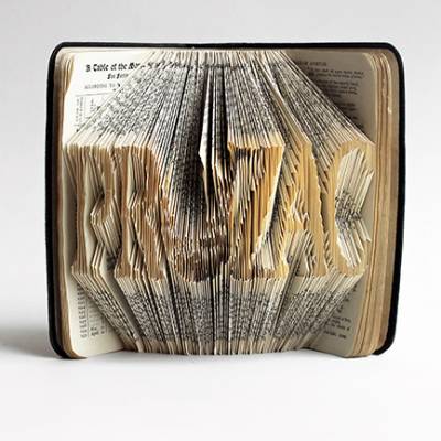 PSC6: The book of common prayer, Sophie Adams, 2016 from the Artists Books Collection