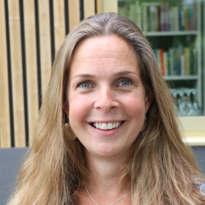 Professor Zoe Davies