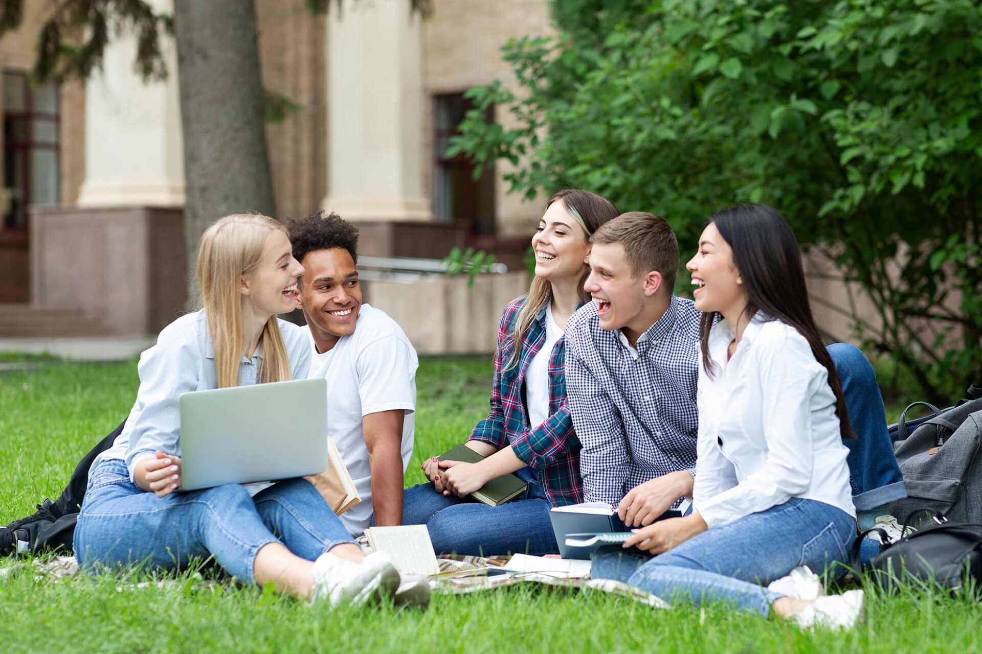 international-students-welcome-to-kent-university-of-kent