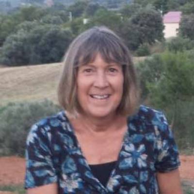 Portrait of Professor Glynis Murphy 