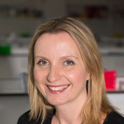 Portrait of Dr Jennifer Tullet 