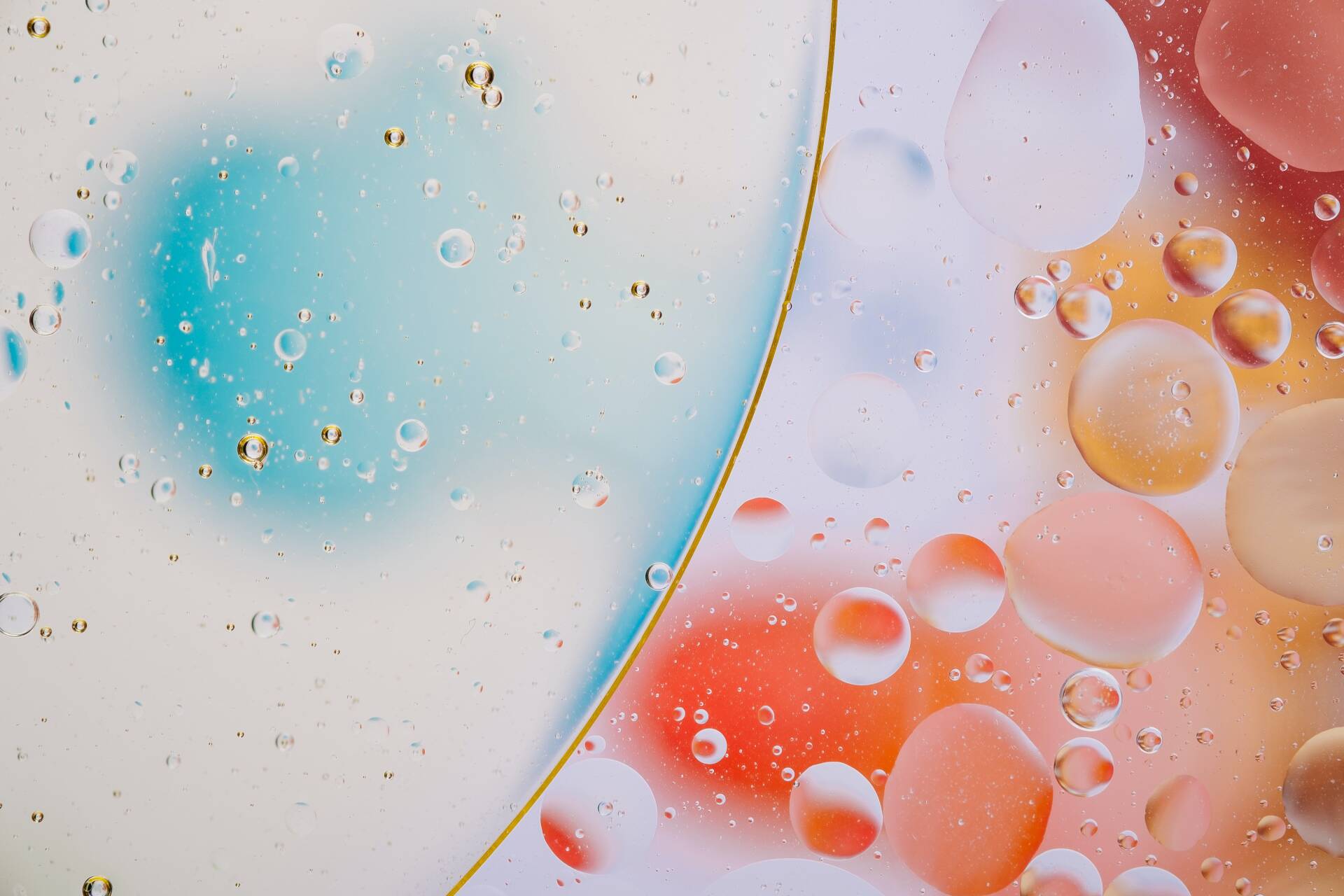 Gas bubbles in different colours
