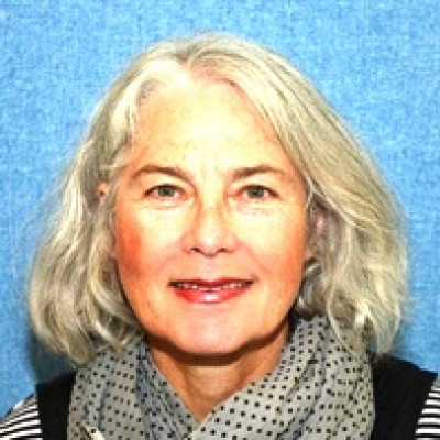 Portrait of Dr Pamela White 