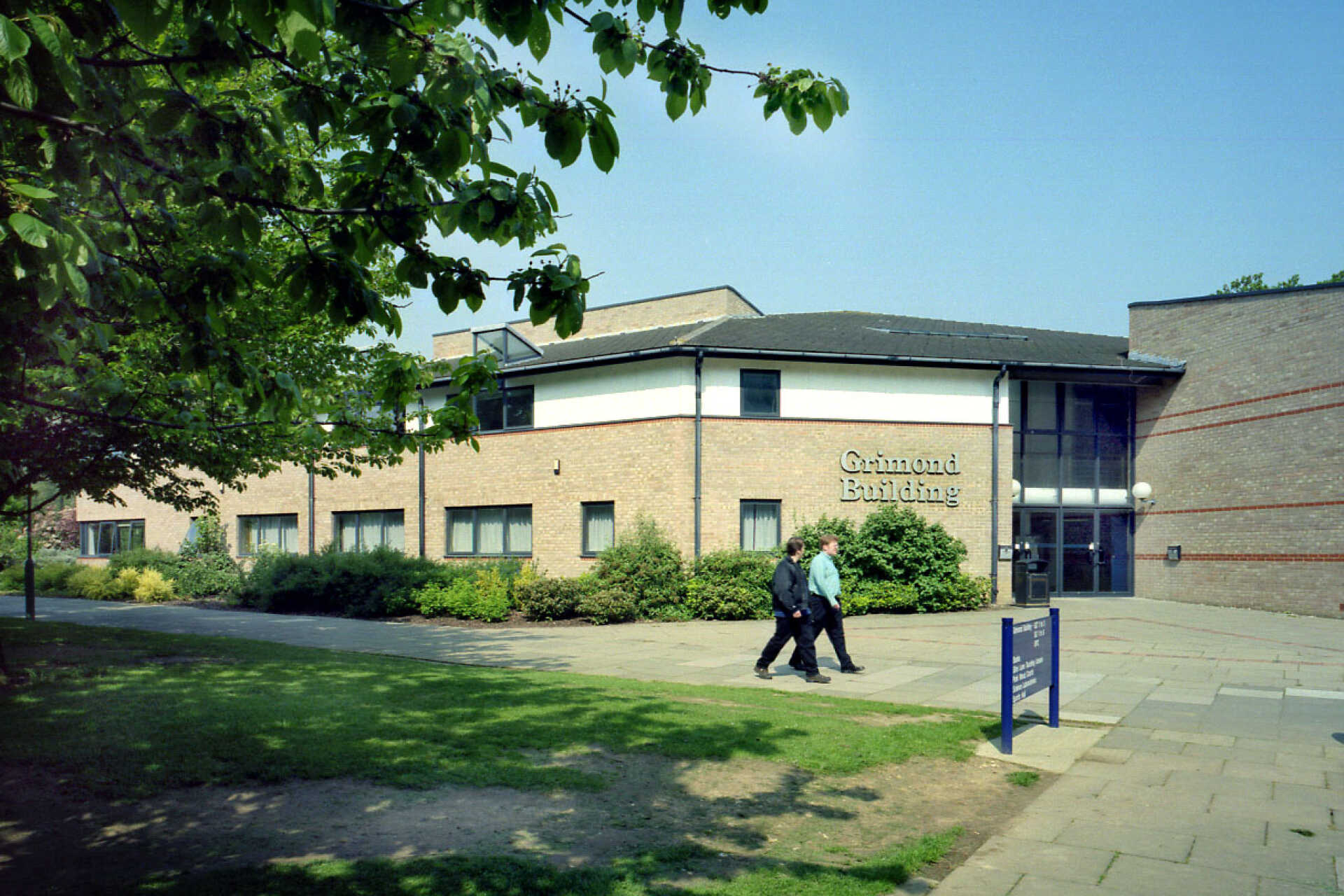 Exterior image of Grimond