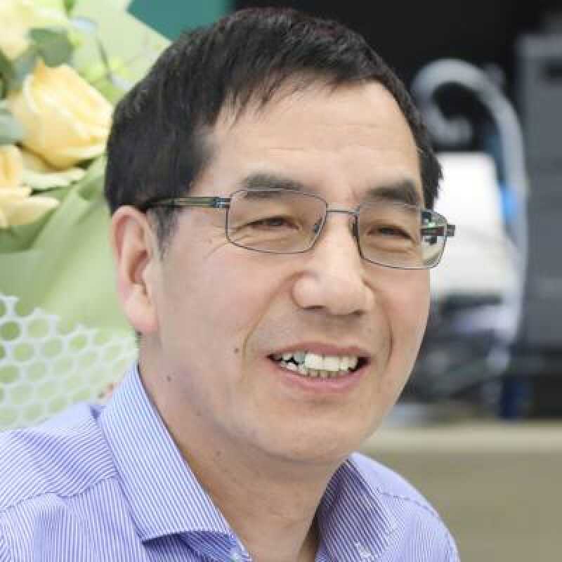 Professor Yong Yan