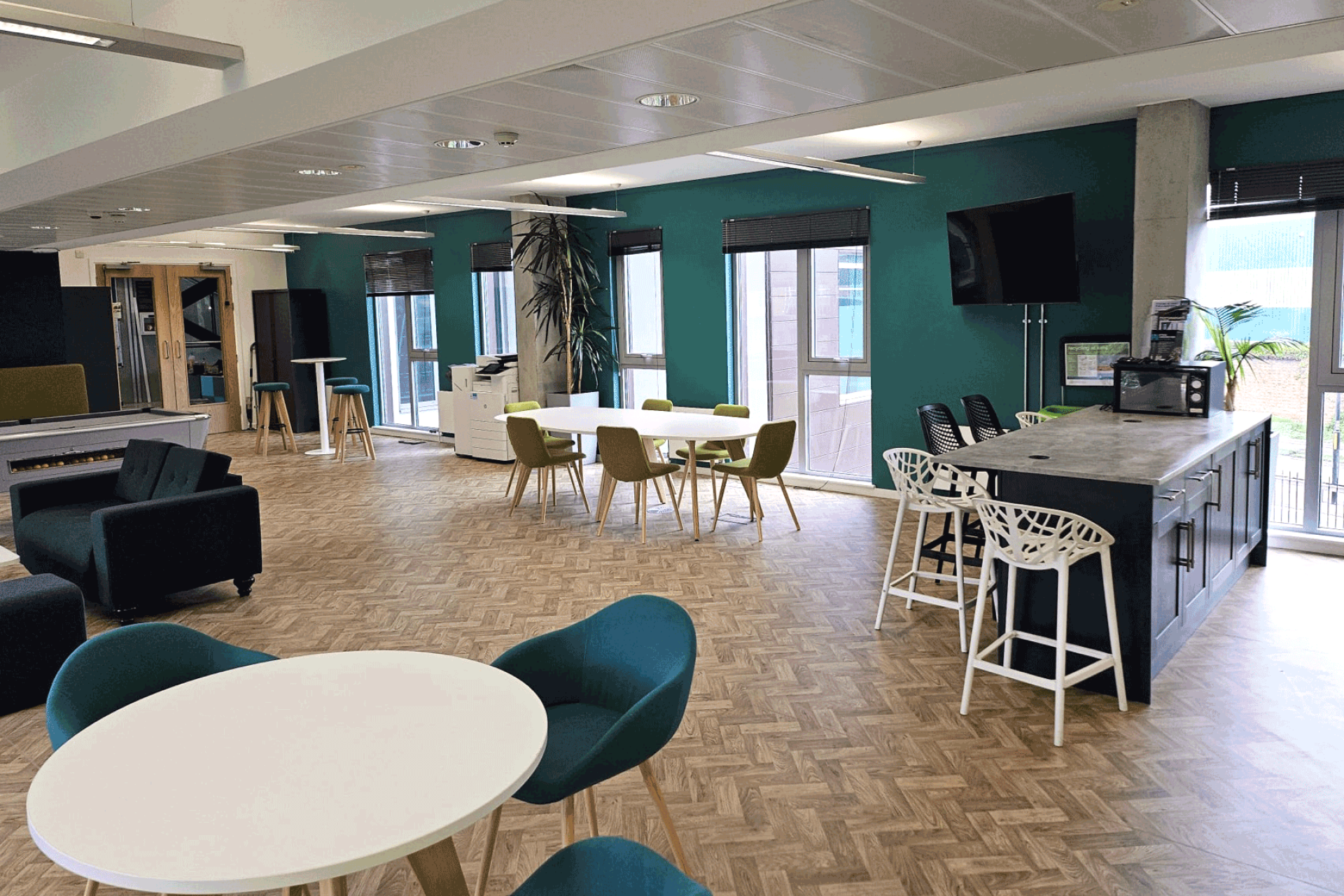 New Oasis Lounge in Medway building