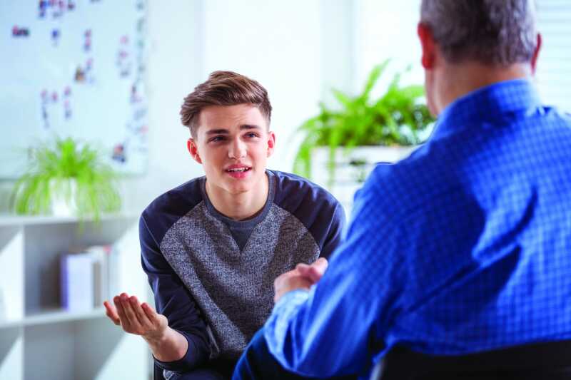 two people having a conversation