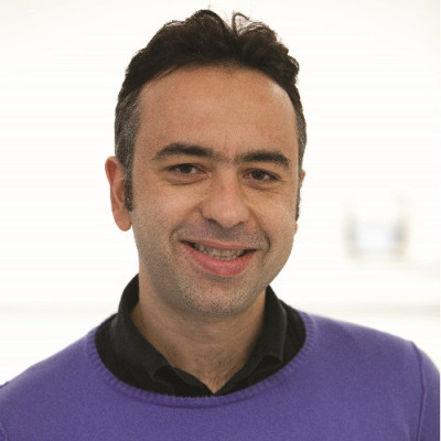 Dr Robert Barker