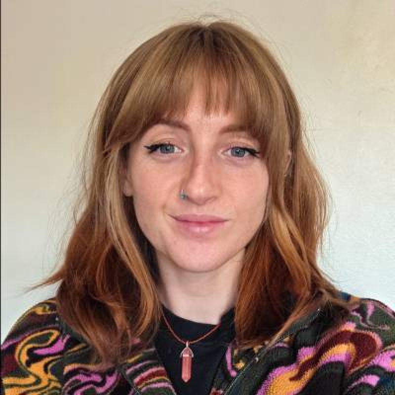  Emily Rampling