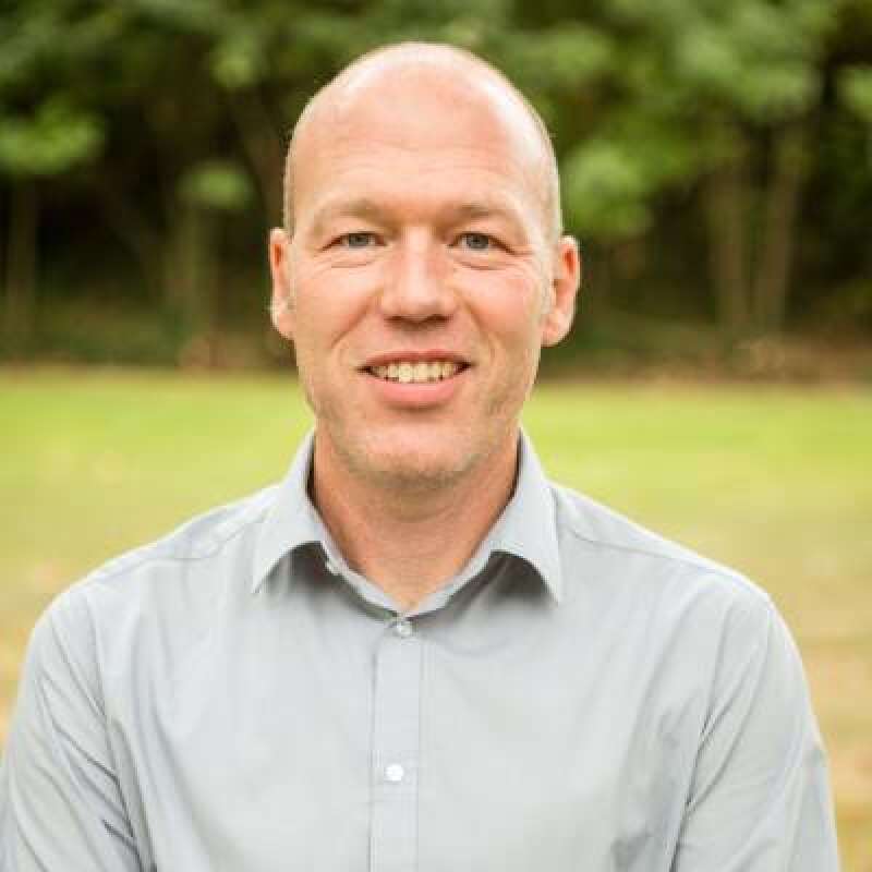 Dr Ben Cocking