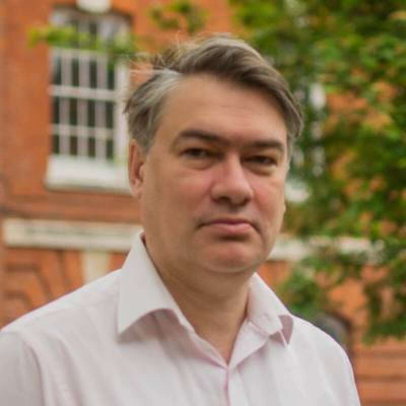 Dr Vadim Sumbayev