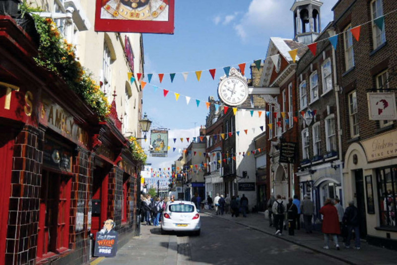 Shopping street in Rochester