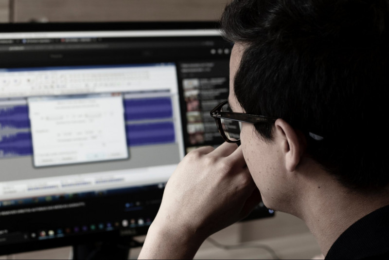 Man looking at a computer screen