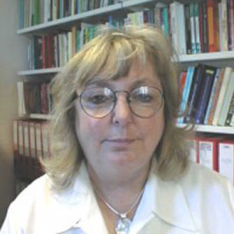 Professor Lyn Quine